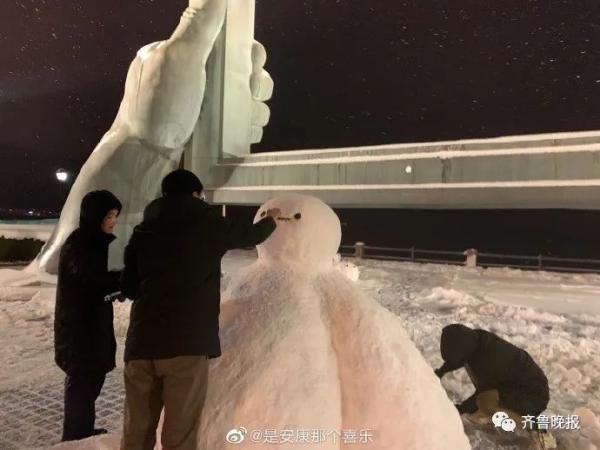 威海大白雪人图片