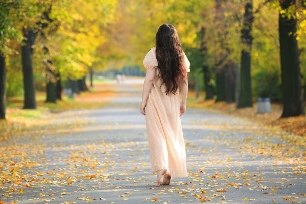 请让我一个人静一静,狮子座在这3个时刻最害怕被人打扰