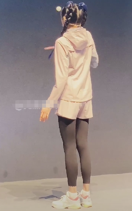 关晓彤带火一款"无痕裤",看清无p图下腿围,这辈子不减肥了