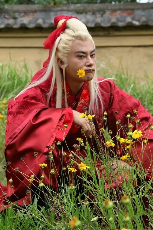 《有翡》周翡之父周以棠,从反派到正派,宗峰岩仅需一圈胡子