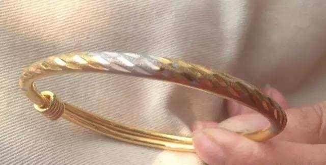 黄金为什么变白,变黑,生锈,是质量问题吗?_腾讯新闻