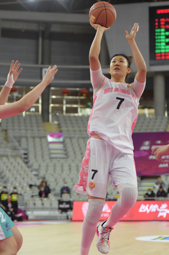 (体育)篮球——wcba:内蒙古农信胜福建心相印