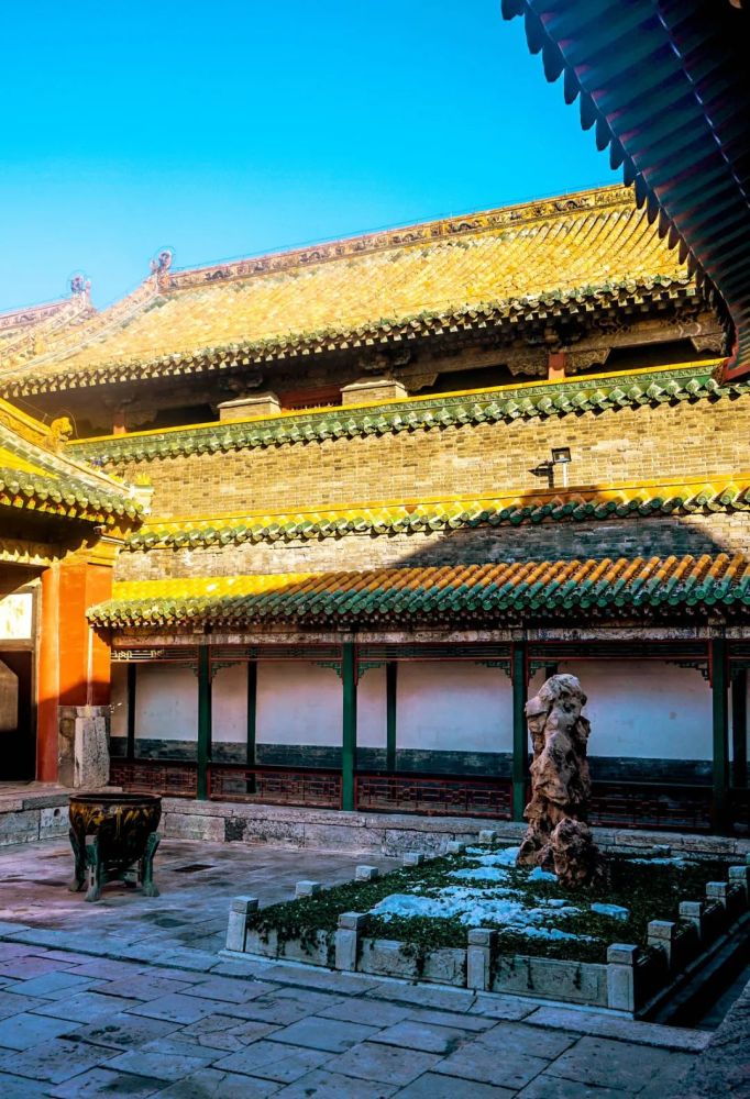 同是后宫却相差太大!