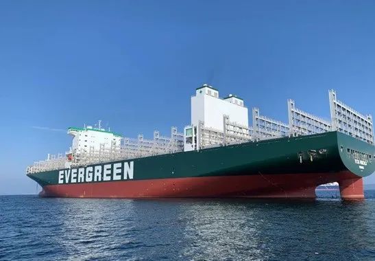 包括在三星重工建造的8艘自有船舶,以及由日本正荣汽船在今治造船建造