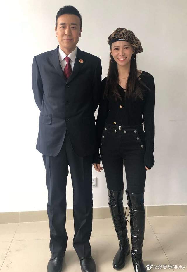 只是张思乐这次出演"乔逸",长相上与角色人物难以契合,这才衍生出诸多