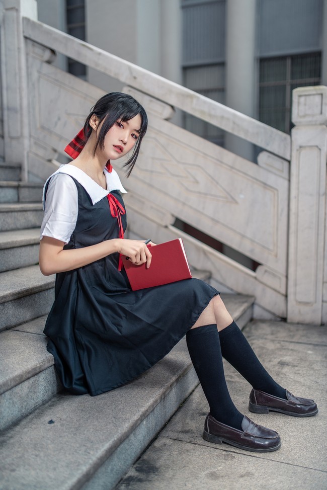 四宫辉夜cos第一眼看成桥本环奈了