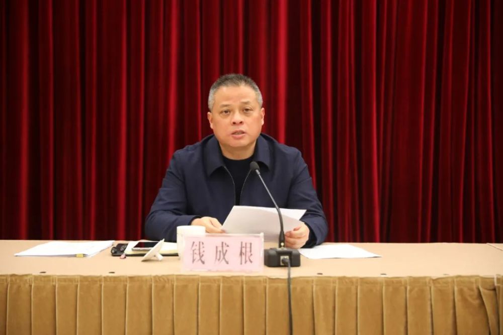 自然资源和规划局经济开发区分局副局长梁旭忠救人行为为见义勇为行为