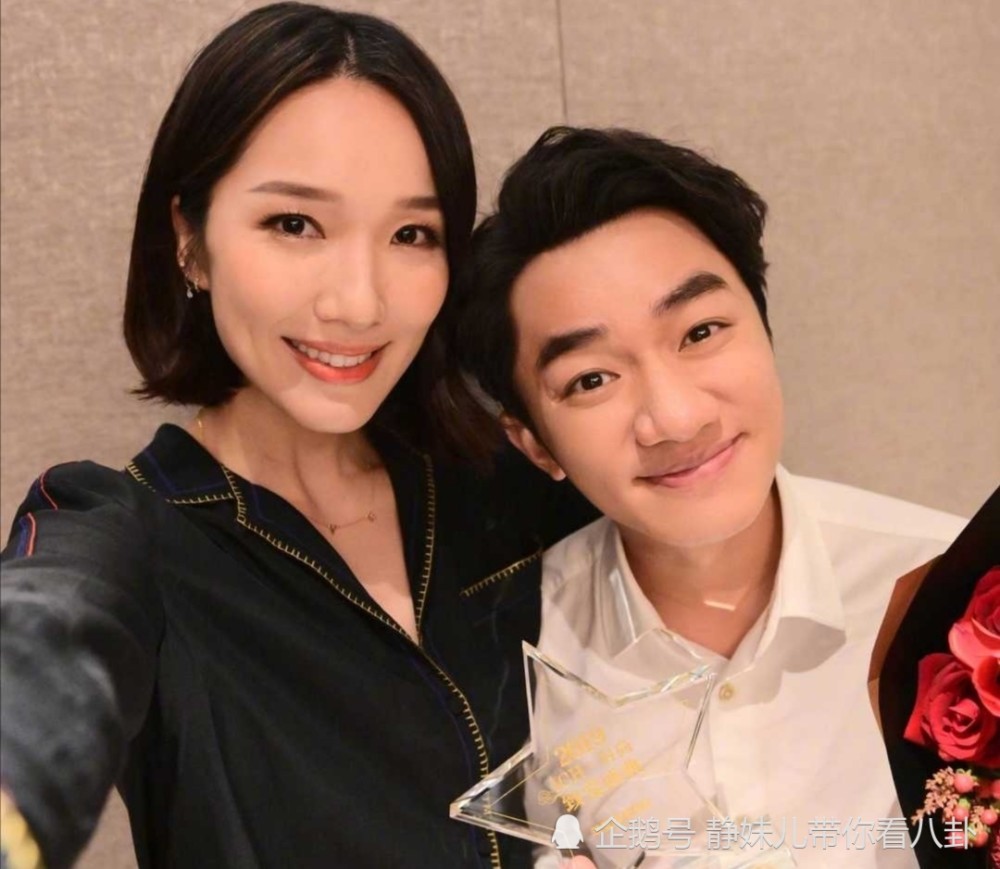 40岁王祖蓝二胎喜得女 晒一家四口合照幸福满满 与王亚男一同庆祝女儿