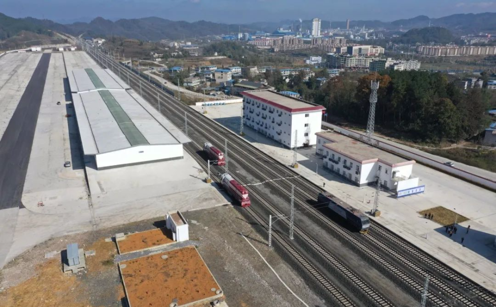 贵州瓮马铁路即将全线通车