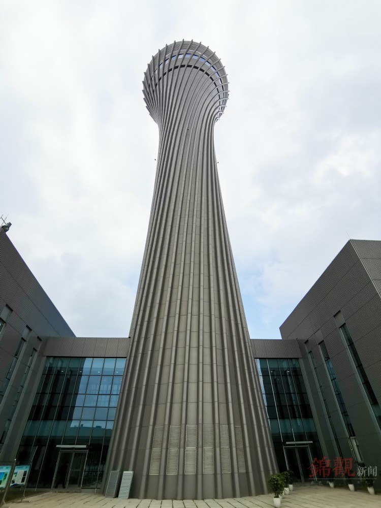 成都造赋能神鸟装上国际先进空管集成塔台系统