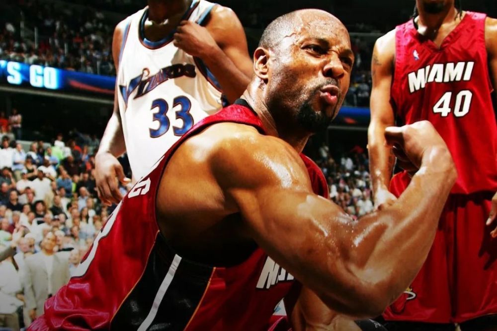 都说虎父无犬子,莫宁是nba历史上非常有名的铁血硬汉