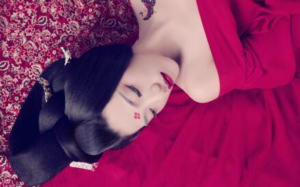 盘子女人坊惹红尘图片欣赏