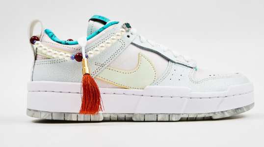 根据skp-s的发售计划来看,这双nike dunk紫禁城已于昨日12月17日抽签