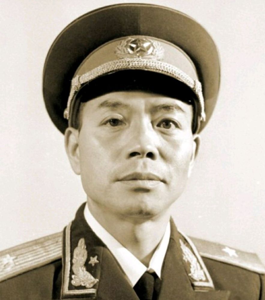 曾克林请苏军帮忙打山海关日军苏军略微迟疑后架炮就轰