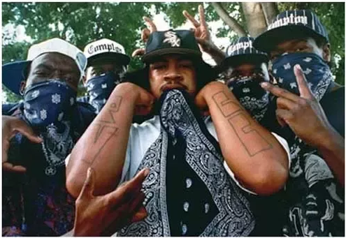 沃尔和哈登,一个血帮,一个瘸帮_腾讯新闻