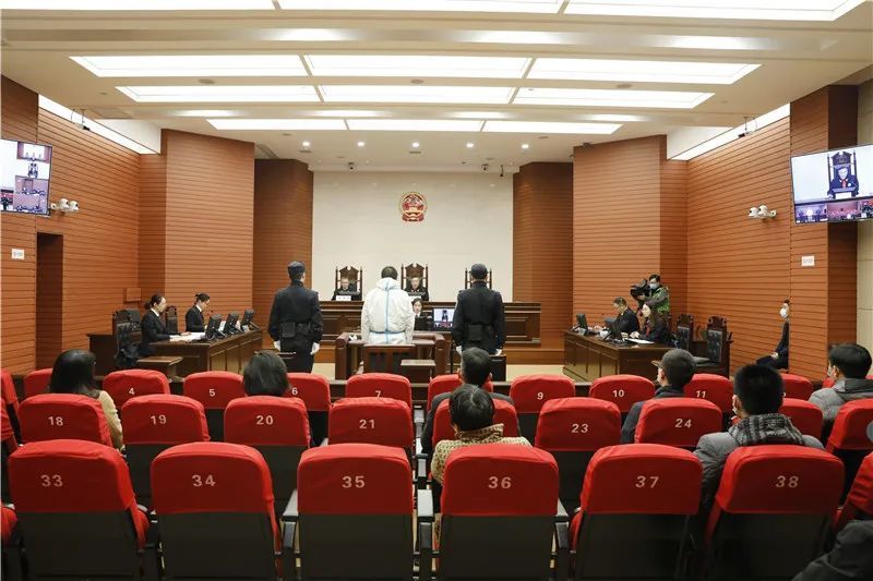 叶富兴周海承公开受审