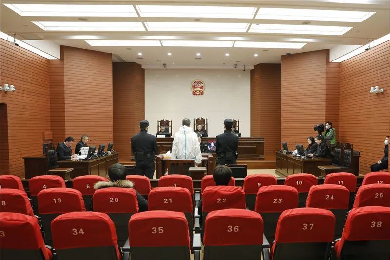 叶富兴周海承公开受审