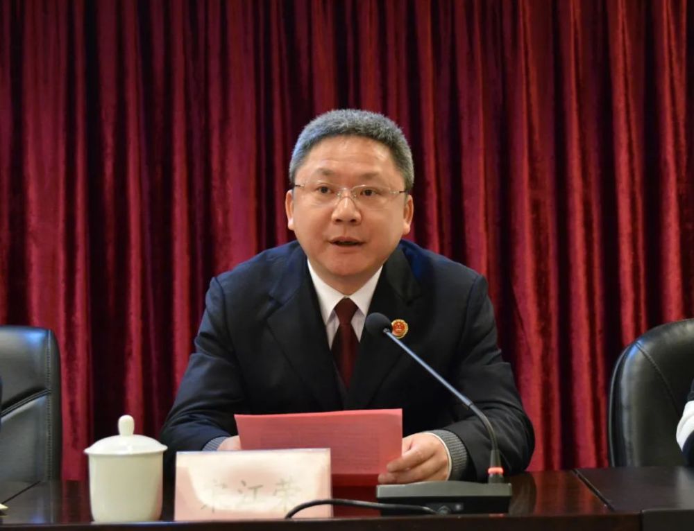 回顾了在蕉城区检察院的工作历程,希望区检察院在黄清满同志的带领下