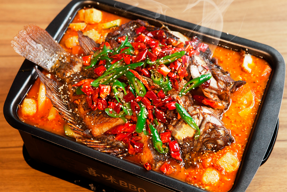 199元吃烤鱼望牛墩这家烧烤店分量超足真的巨巨巨划算