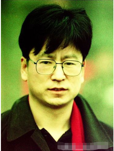 原来是我们熟悉的她,难怪"隐藏"23年不愿公开|白岩松|央视|朱宏钧