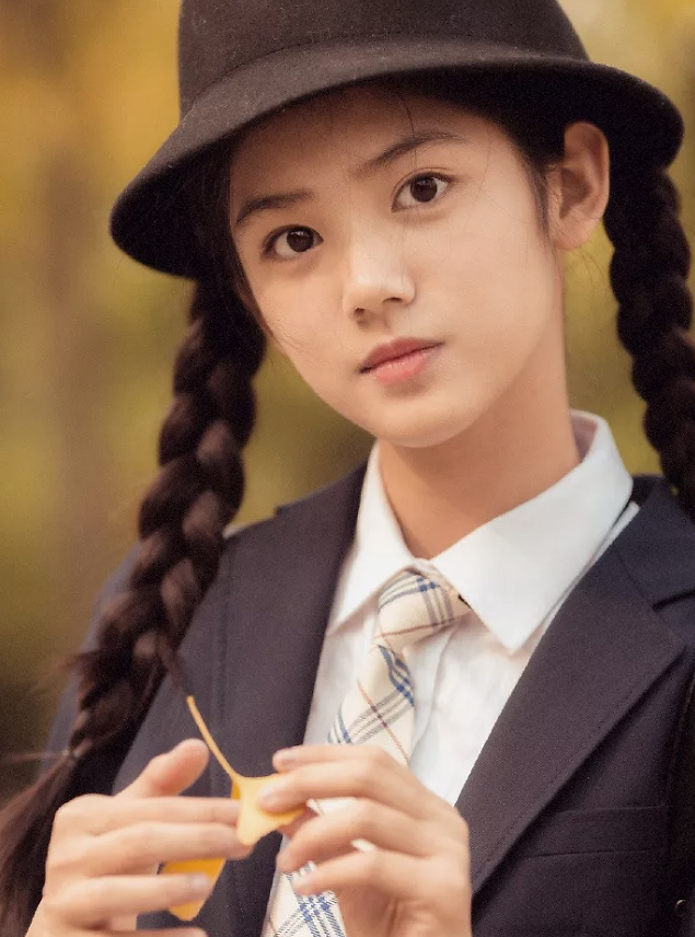 大江大河中的少年梁思申其实早已飘红