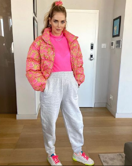 二胎孕妈chiara ferragni好时髦,随便一搭就很美