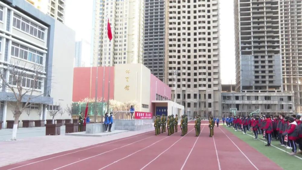 "沈阳市第三十八中学 高二学生 李雨桐"希望以后我可以做一个像雷锋一