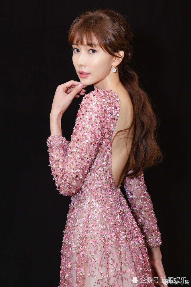 林志玲在2018年与丈夫结婚后便逐渐淡圈,如今的再次现身也应该是在为