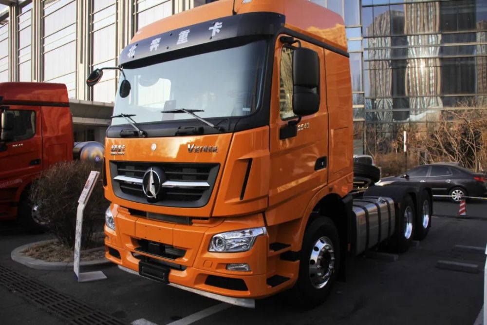 12型北奔重卡齐亮相你pick哪款