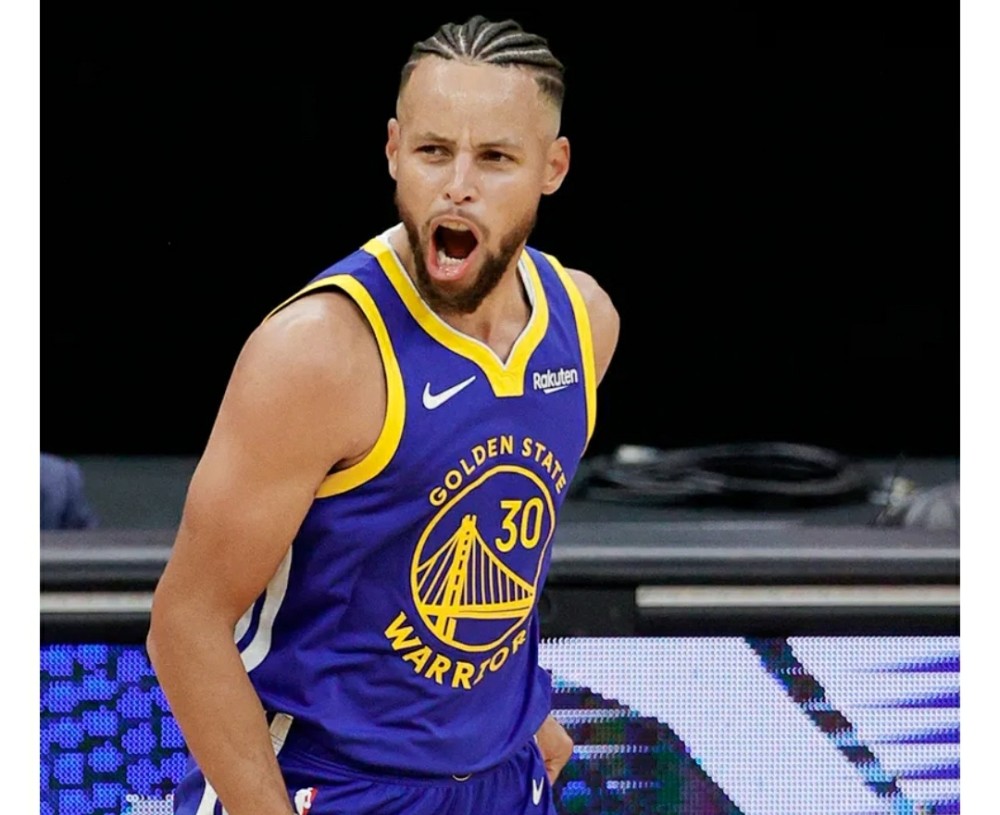 库里晒本赛季3座MVP奖杯|库里可能无法赢得 MVP 奖杯，但他已经度过了一个足够好的赛季