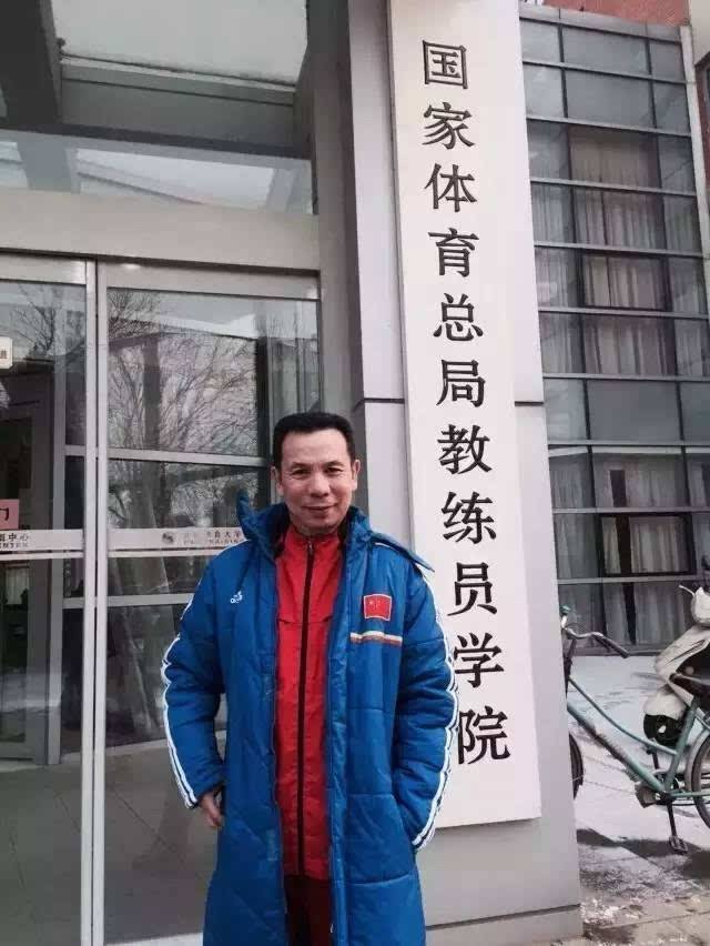 提起"飞龙"李建文,喜欢武术搏击的拳迷可以说是无人不知无人不晓,尤其