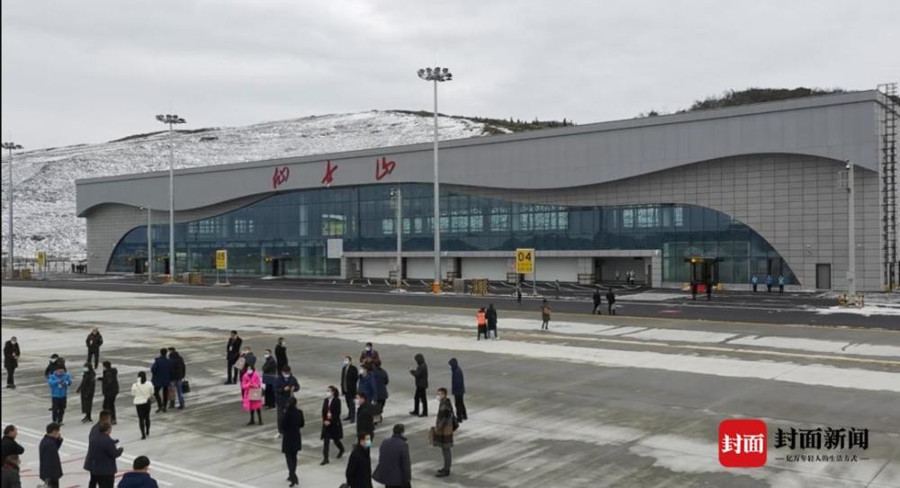 仙女山机场正式迎来通航时代重庆民用航空一大四小格局已然成型