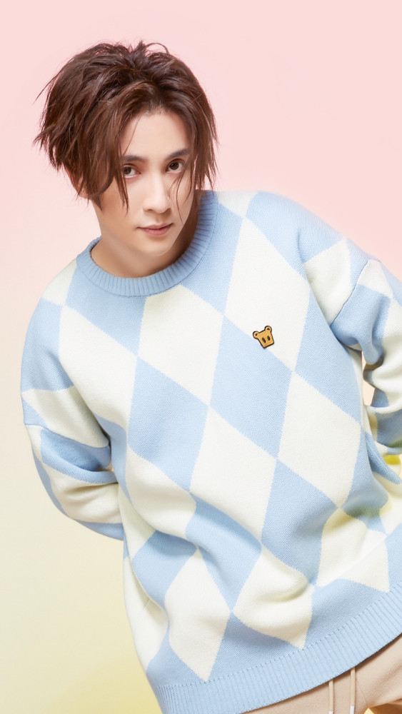 薛之谦壁纸 千山万水总是情_腾讯新闻