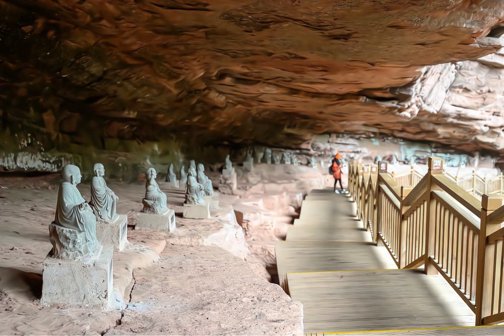 江西罗汉岩藏着一副残联,悬赏10万无人能对,堪称"千古绝对"