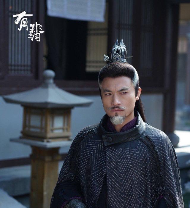 还有三庄主那个拧劲的小胡子和眼线,霍连涛抢戏的鼻孔…… 这部剧里的