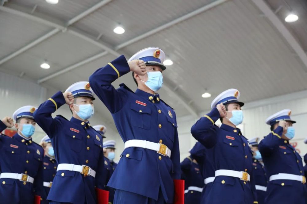 正式入列!内蒙古自治区森林消防总队2019年第二批入职消防员授衔_腾讯