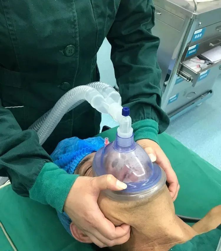 论气管插管麻醉护士配合的重要性