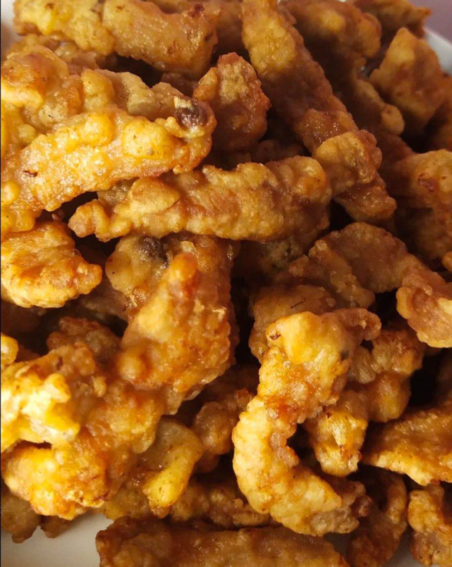 四川饭桌上的必备,炸酥肉