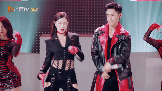 宋妍霏魏晨是隔着银河系跳舞吗哈哈哈哈