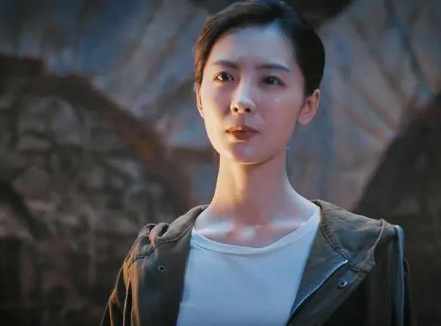 终极笔记陈文锦终现身与小哥合作抵抗的它到底是谁