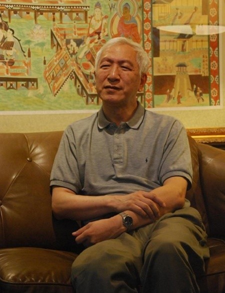 长子耿志深生于1942年,后因病去世.