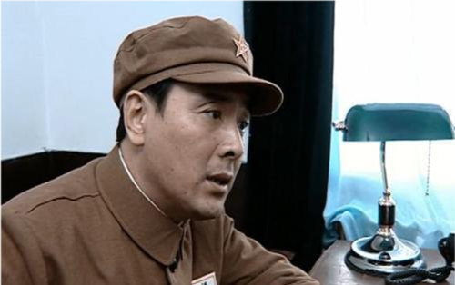 亮剑里的丁伟究竟有多牛其实也是一狠角色