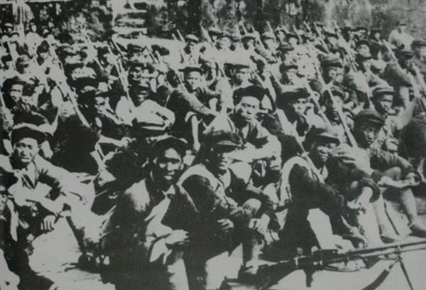 17岁进入湘军部队 29岁时已是红八军军长 31岁时却惨遭特务杀害 腾讯新闻