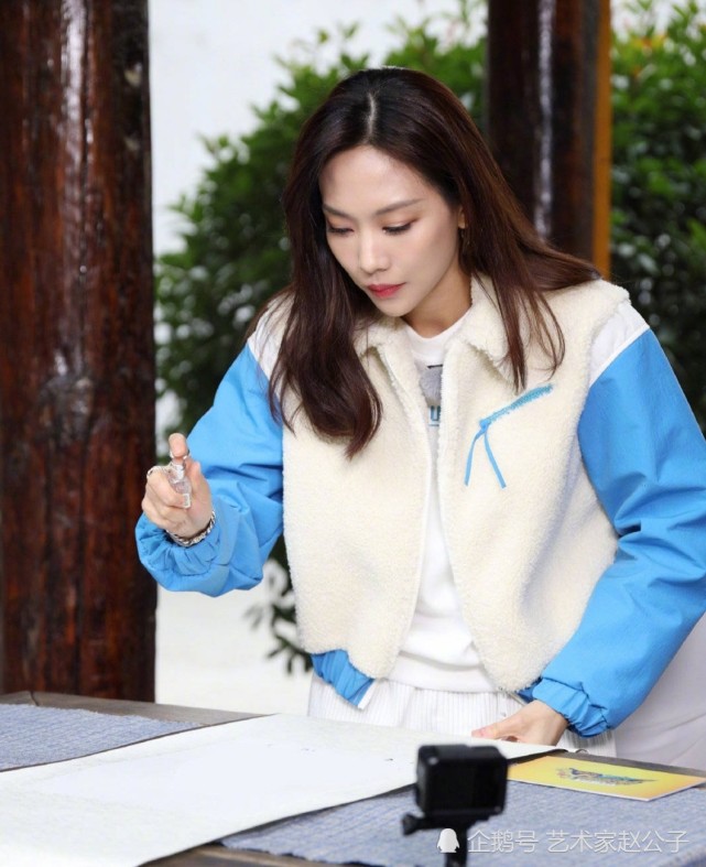 邓紫棋王霏霏奔跑吧首秀宋祖儿嫌弃郭麒麟郑恺徒手拎起邓紫棋两次