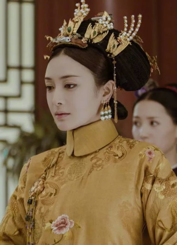 原来《延禧攻略》中的她就是《还珠格格》的夏雨荷,皇上都很疼爱她