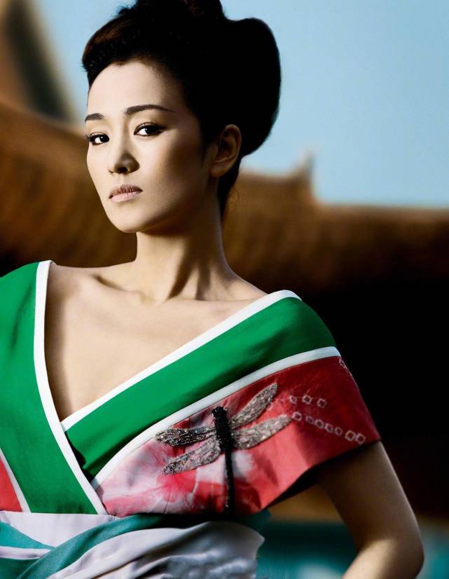 细数历届谋女郎个个都是出水芙蓉新晋谋女郎年仅20岁