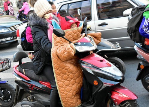 電動車四輪車迎來利好路權被解決車主揚眉吐氣的日子來了