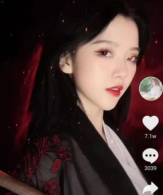 第一古装美女彭十六cos射箭少女粉丝不当女主可惜了