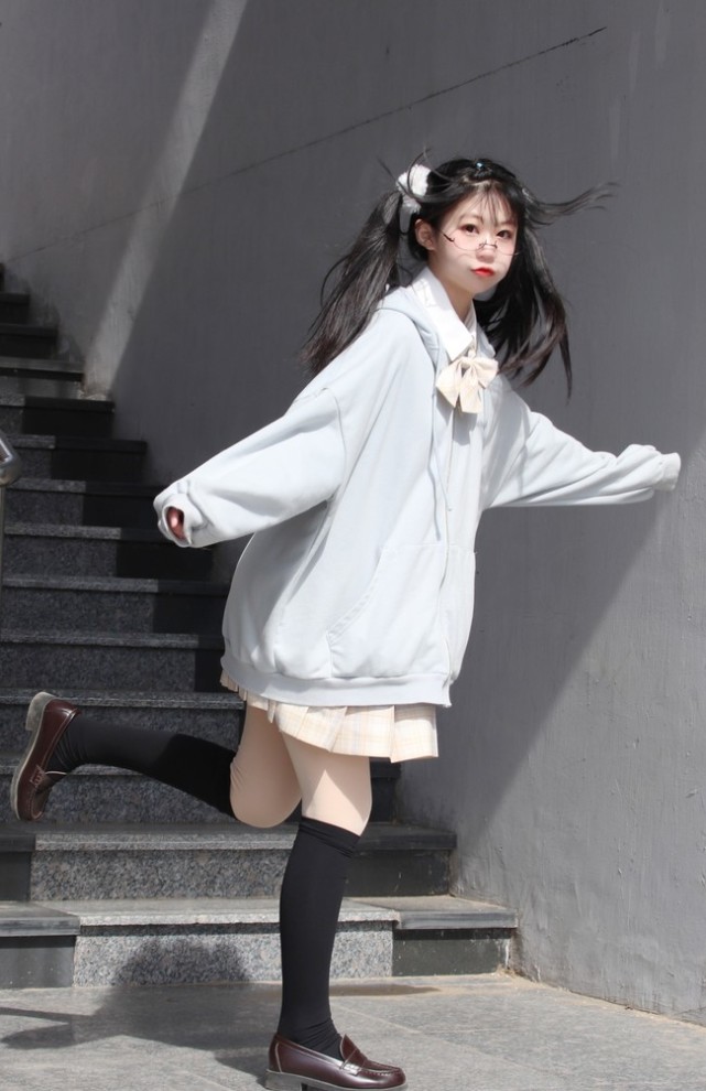 jk少女小姐姐好可爱半框眼镜双马尾