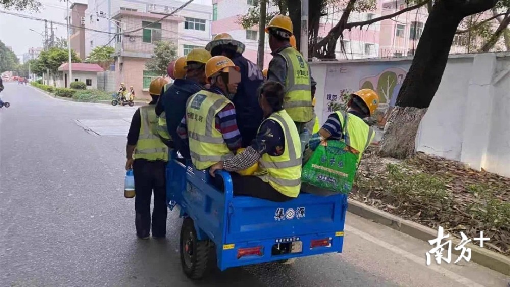 东莞交警开展交通违法整治,一电动车因载11人被查